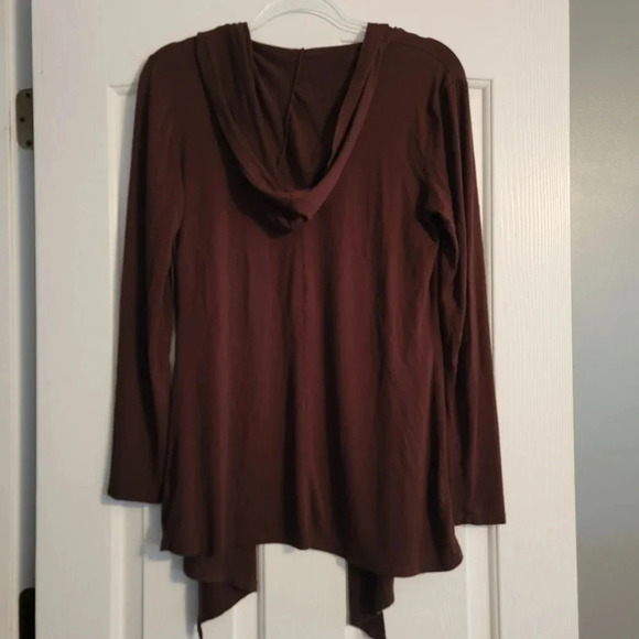 B+B hooded burgundy cardigan - Picture 2 of 4